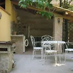 Villino With Garden Feriehus