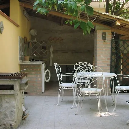 Villino With Garden Dom wakacyjny