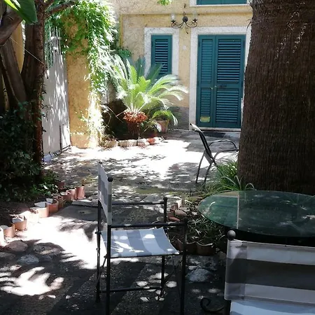 Villino With Garden Tropea