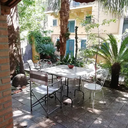 Hébergement de vacances Villino With Garden