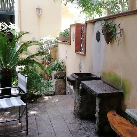 Villino With Garden Vakantiehuis Tropea