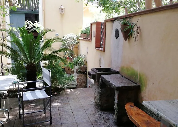 Villino With Garden Vakantiehuis Tropea