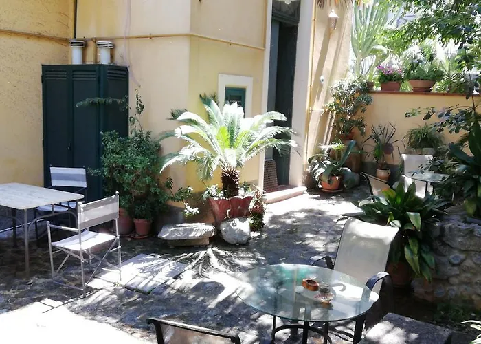 Villino With Garden 度假居 *